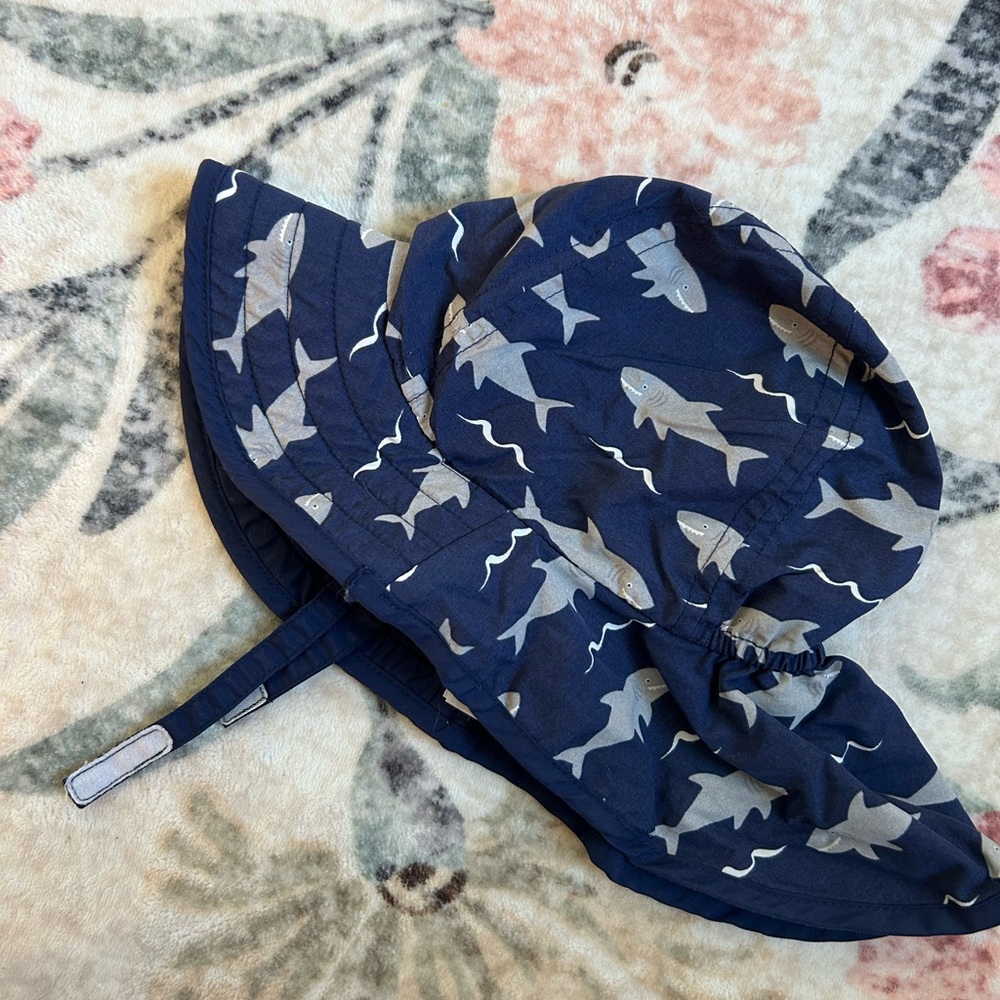 Pottery Barn Kids Deep Blue Sun Swim Beach Hat with Strap
